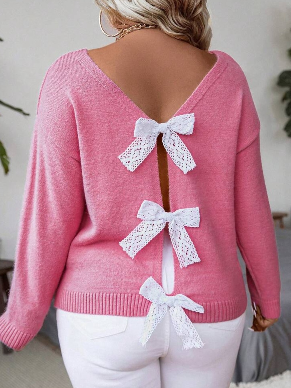 Plus Size Pink Bow-Back Pullover Sweater
